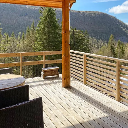 Holiday home Awesome In